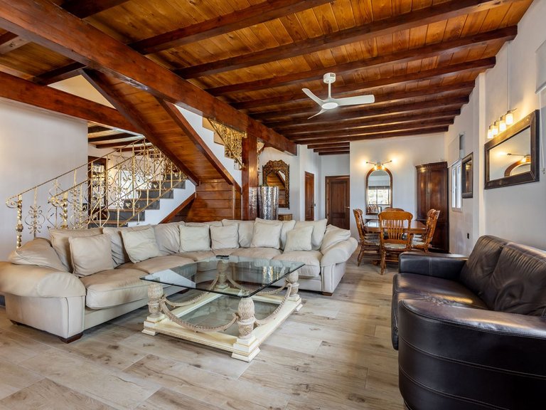 Villa for Sale in Alhaurín El Grande, Malaga 11