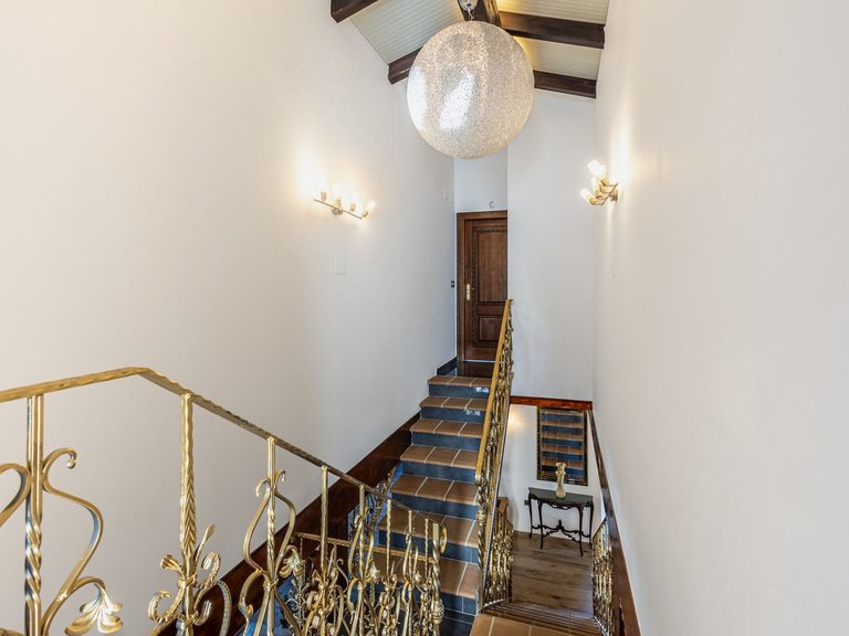 Villa for Sale in Alhaurín El Grande, Malaga 23
