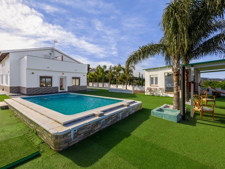 Villa for Sale in Alhaurín El Grande, Malaga 3