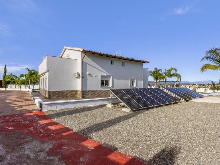 Villa for Sale in Alhaurín El Grande, Malaga 55