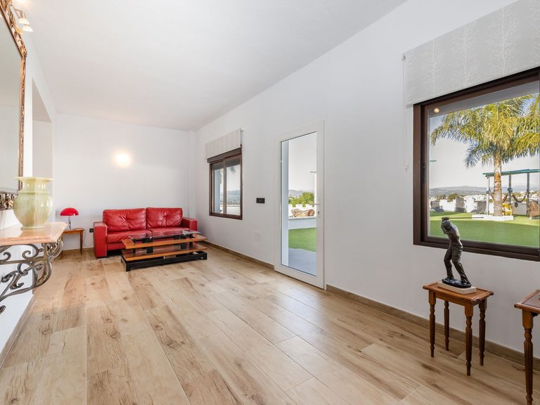 Villa for Sale in Alhaurín El Grande, Malaga 7