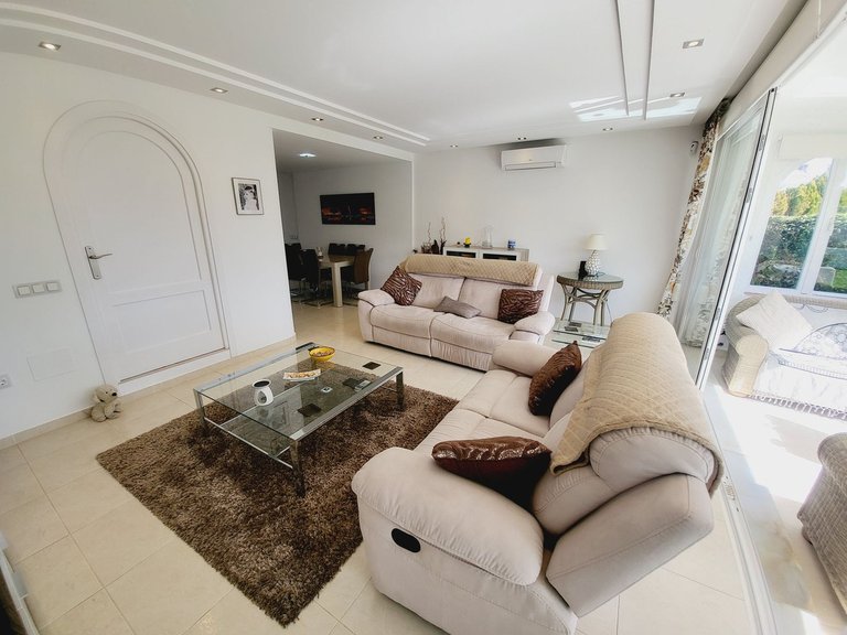 Villa for Sale in Miraflores, Malaga 20