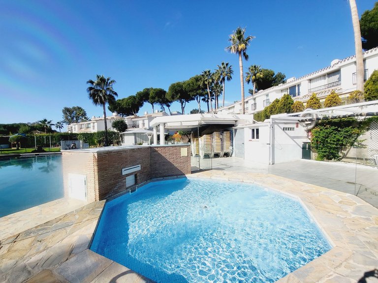 Villa for Sale in Miraflores, Malaga 8