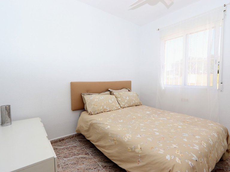 Villa for Sale in Villamartin, Alicante 17