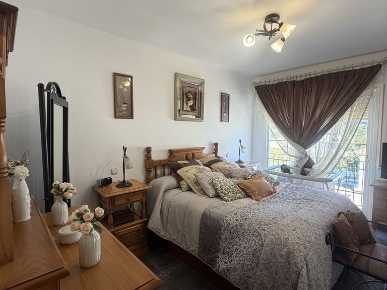 Villa for Sale in Estepona, Malaga 10