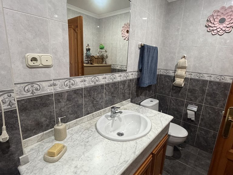 Villa for Sale in Estepona, Malaga 12