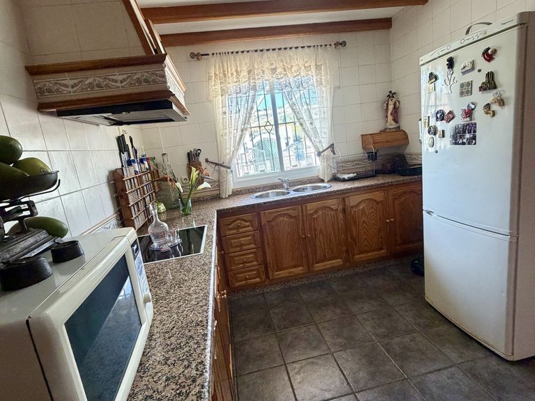 Villa for Sale in Estepona, Malaga 8