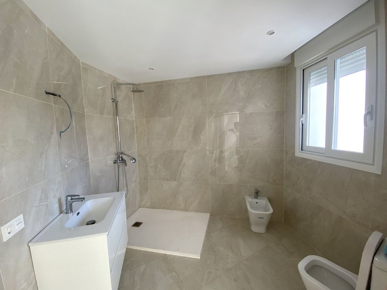 Villa for Sale in El Paraiso, Malaga 19