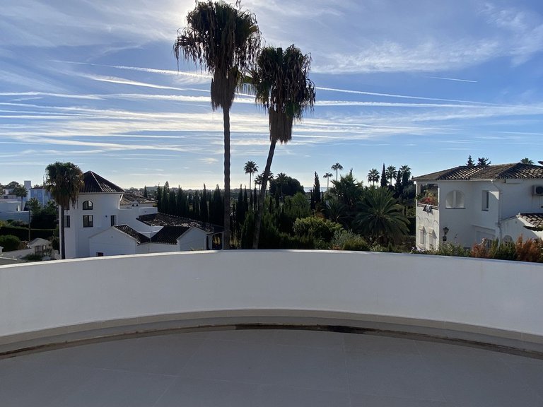 Villa for Sale in El Paraiso, Malaga 9