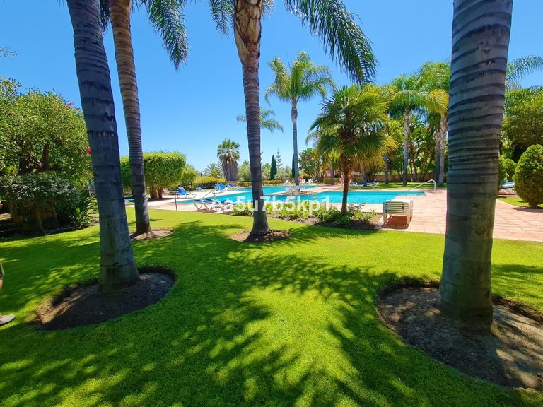 Apartment for Sale in New Golden Mile, Malaga 15