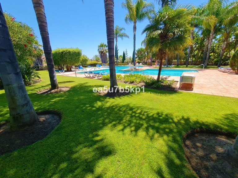 Apartment for Sale in New Golden Mile, Malaga 17