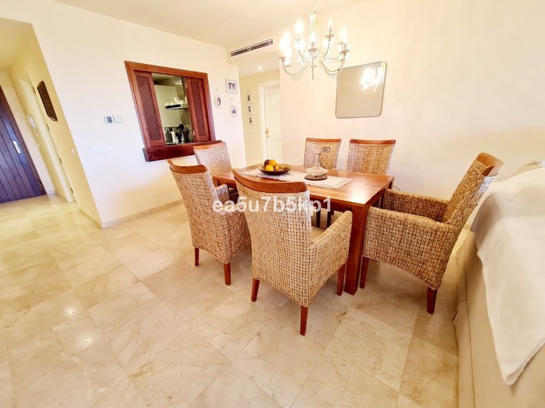 Apartment for Sale in New Golden Mile, Malaga 6