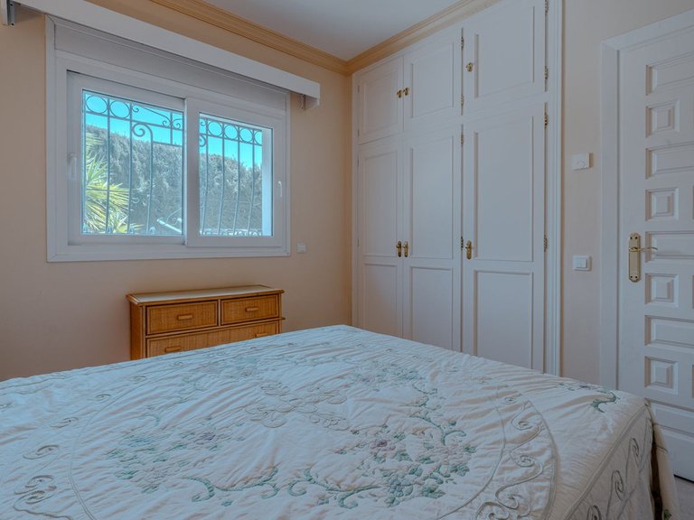 Villa for Sale in El Paraiso, Malaga 50
