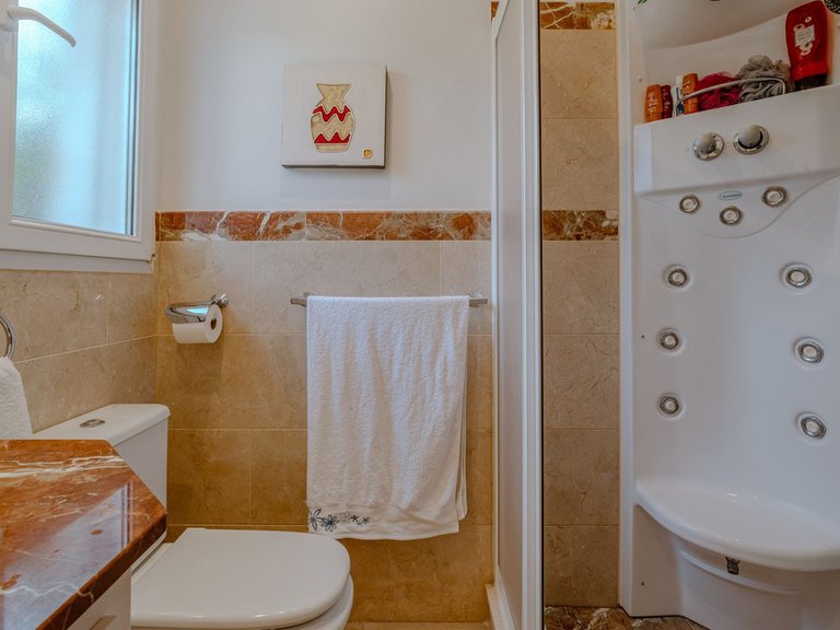 Villa for Sale in El Paraiso, Malaga 51