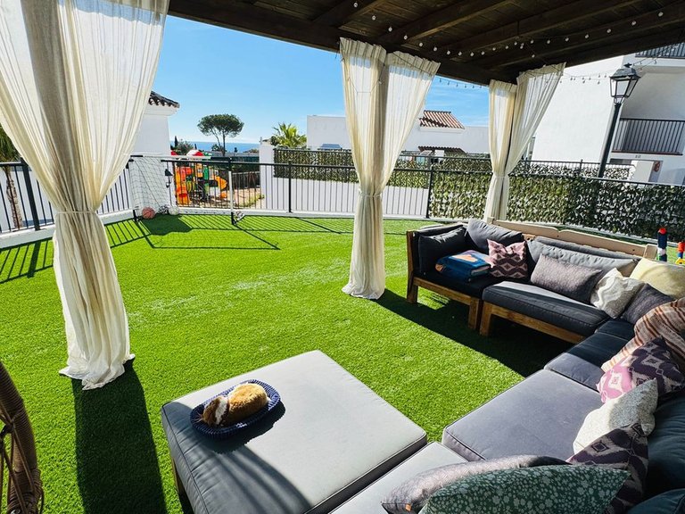 Apartment for Sale in El Paraiso, Malaga 4