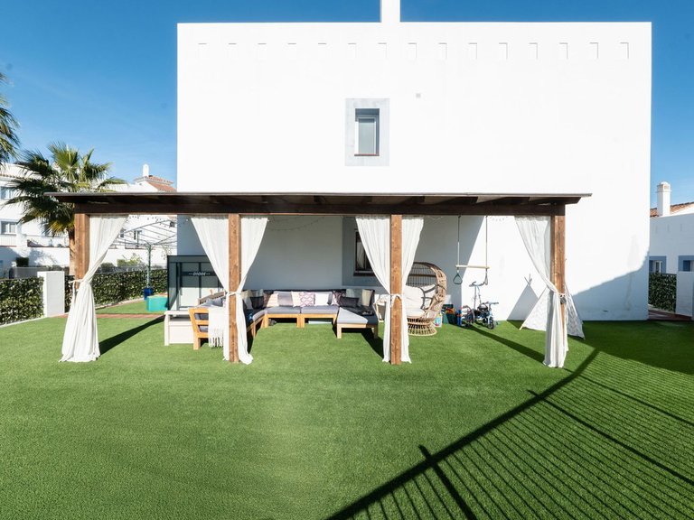 Apartment for Sale in El Paraiso, Malaga 43