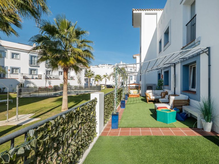 Apartment for Sale in El Paraiso, Malaga 7