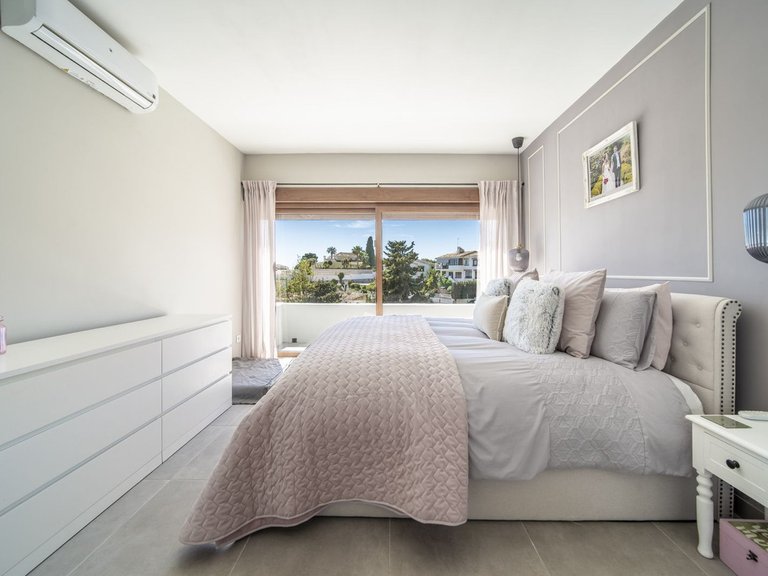 Villa for Sale in Benalmadena, Malaga 15