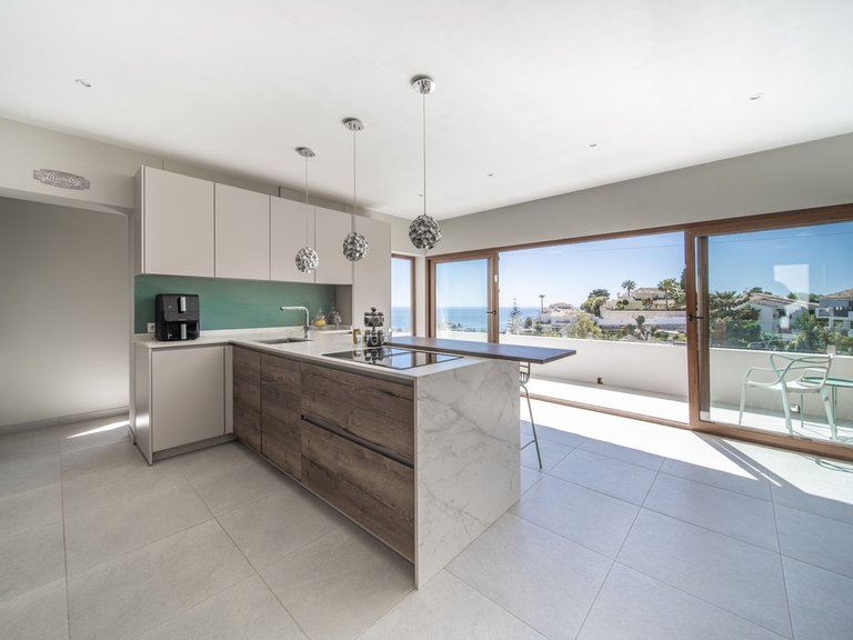 Villa for Sale in Benalmadena, Malaga 3