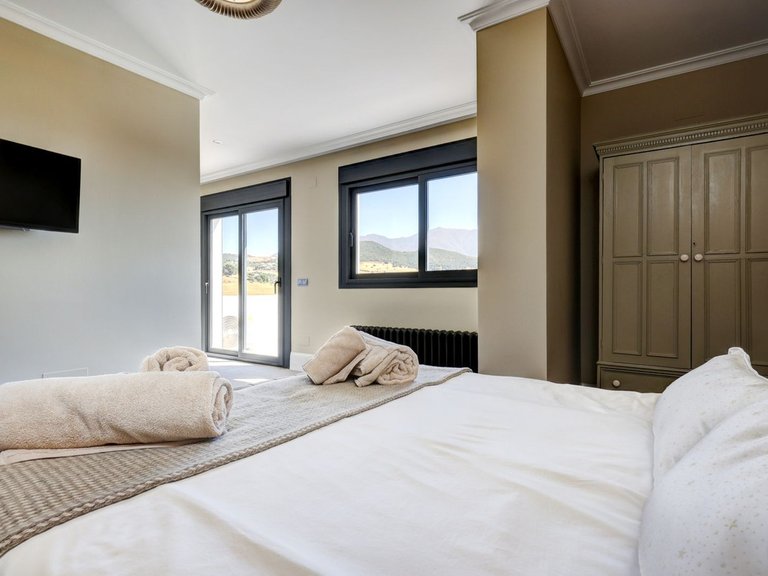 Villa for Sale in Casares, Malaga 12