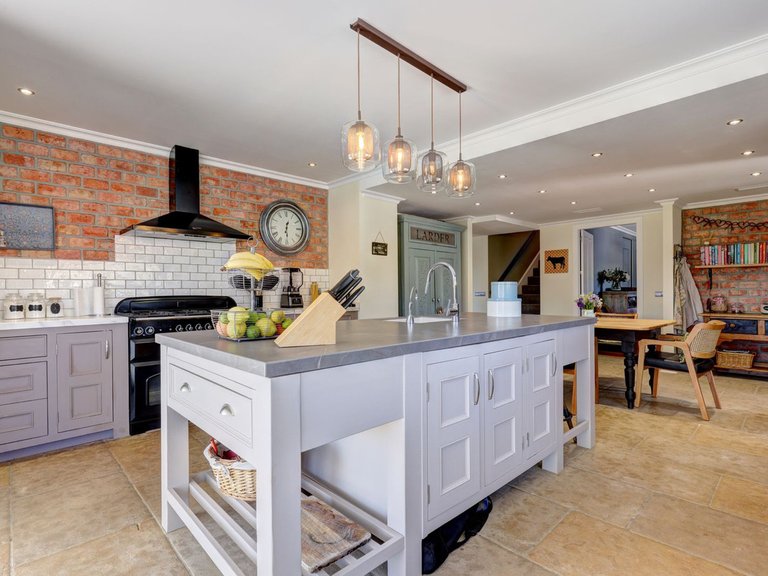 Villa for Sale in Casares, Malaga 21