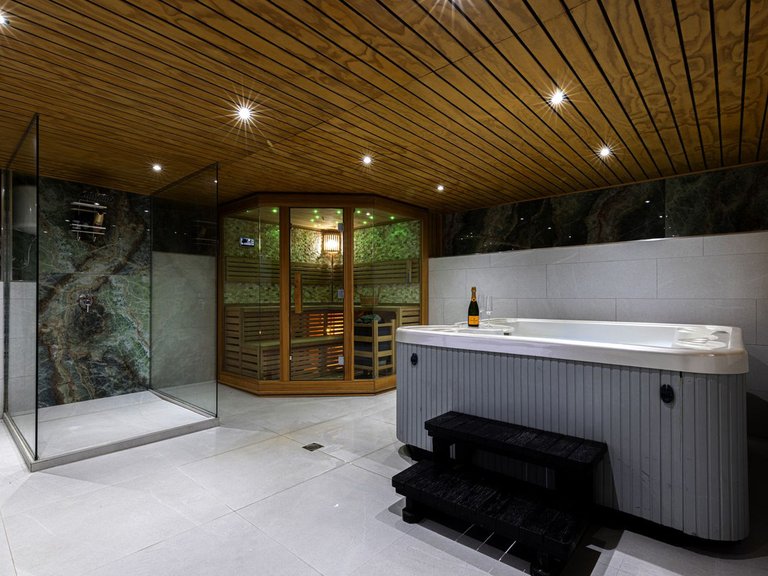 Villa for Sale in Casares, Malaga 35