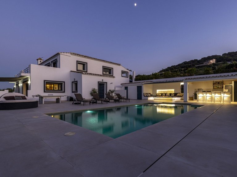 Villa for Sale in Casares, Malaga 48