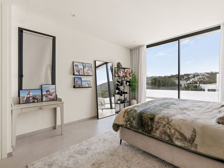 Villa for Sale in La Cala Golf, Malaga 27