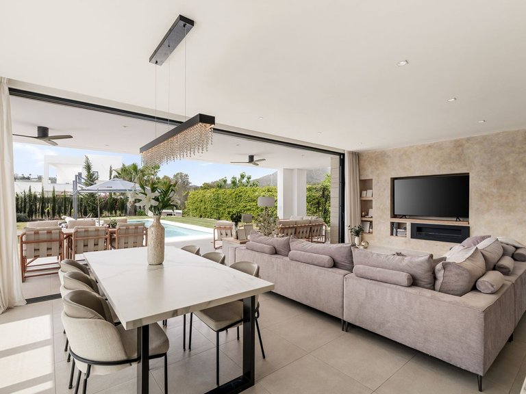 Villa for Sale in La Cala Golf, Malaga 8