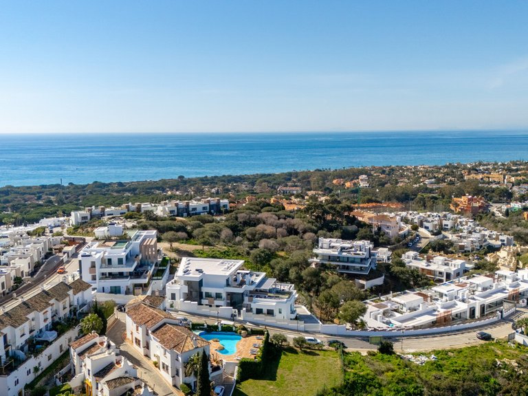 Apartment for Sale in Artola, Malaga 25
