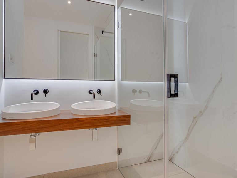 Apartment for Sale in Artola, Malaga 5
