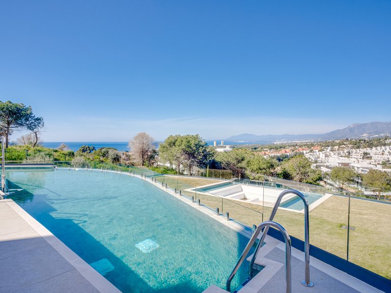 Apartment for Sale in Artola, Malaga 7