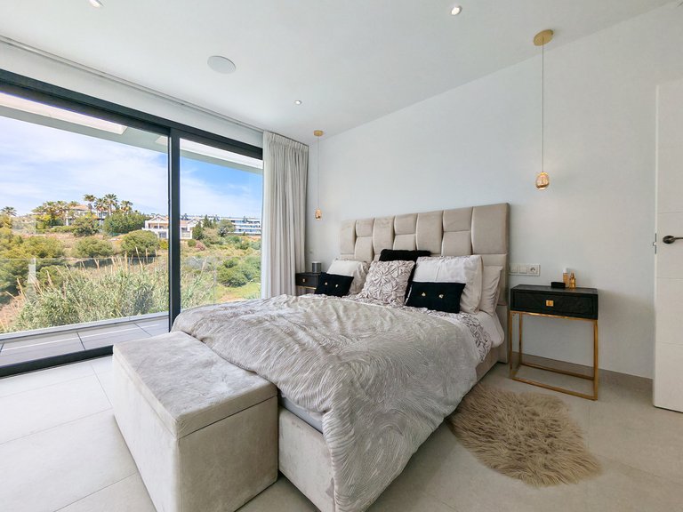 Villa for Sale in Estepona, Malaga 18