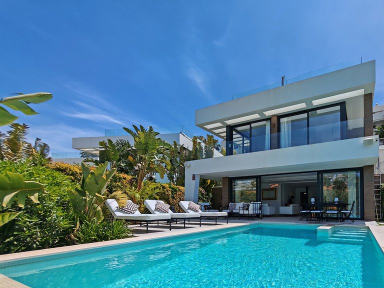 Villa for Sale in Estepona, Malaga 8