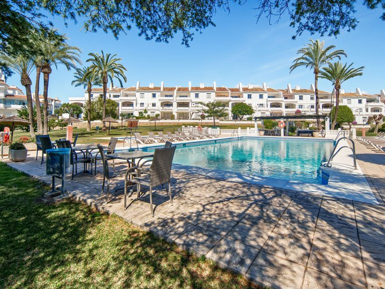 Apartment for Sale in Nueva Andalucía, Malaga 21