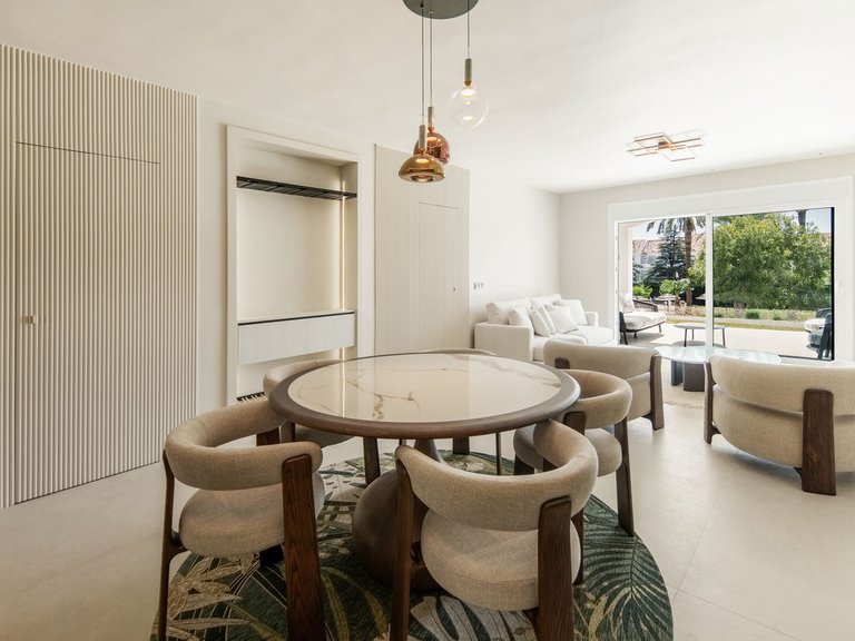 Apartment for Sale in Nueva Andalucía, Malaga 6