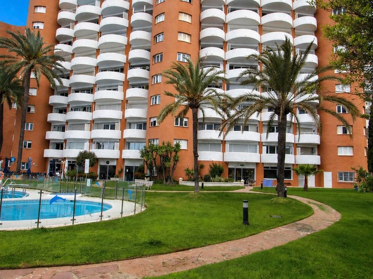 Villa for Sale in Marbesa, Malaga 15