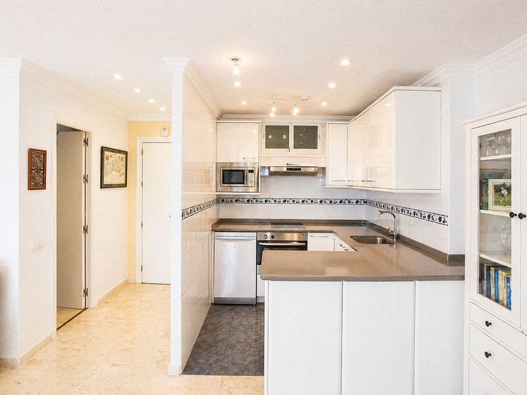 Villa for Sale in Marbesa, Malaga 9
