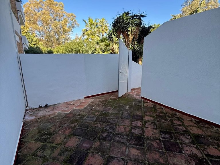 Apartment for Sale in Nueva Andalucía, Malaga 9