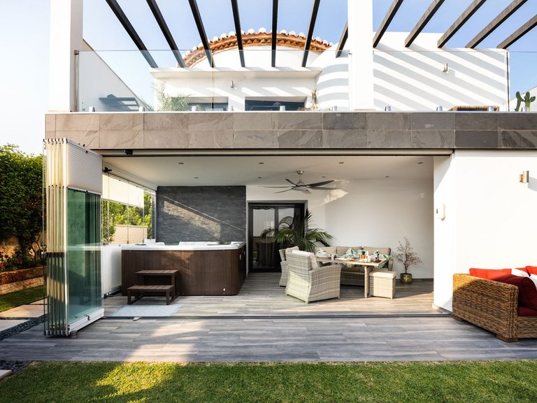 Villa for Sale in Mijas Costa, Malaga 24