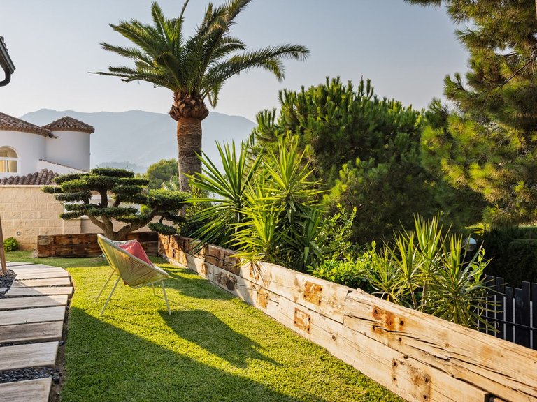 Villa for Sale in Mijas Costa, Malaga 25