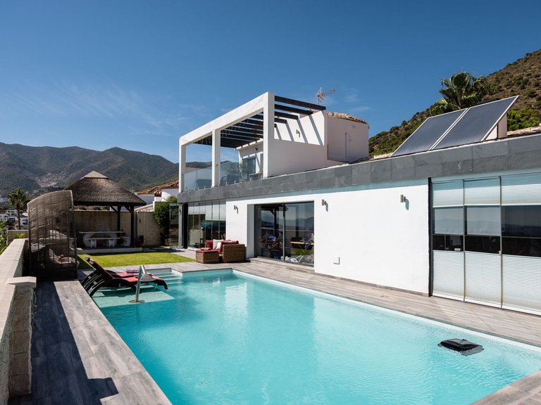 Villa for Sale in Mijas Costa, Malaga 8