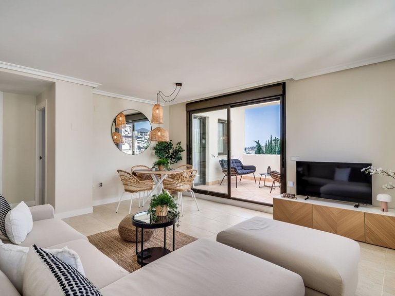 Apartment for Sale in Selwo, Malaga 3