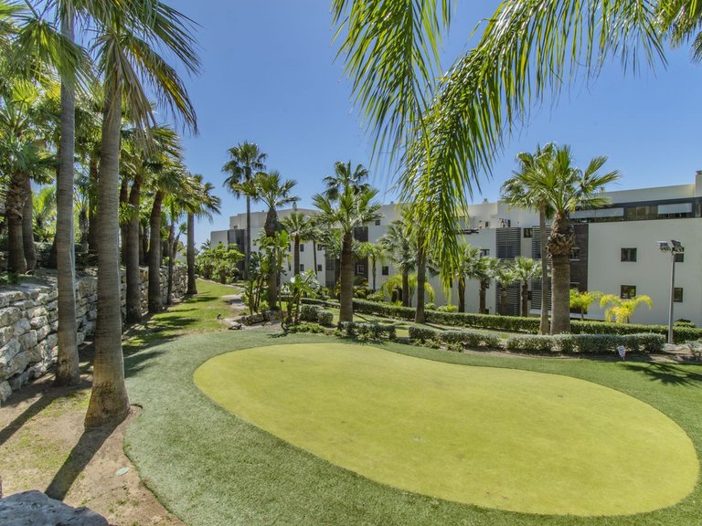 Apartment for Sale in Los Flamingos, Malaga 13