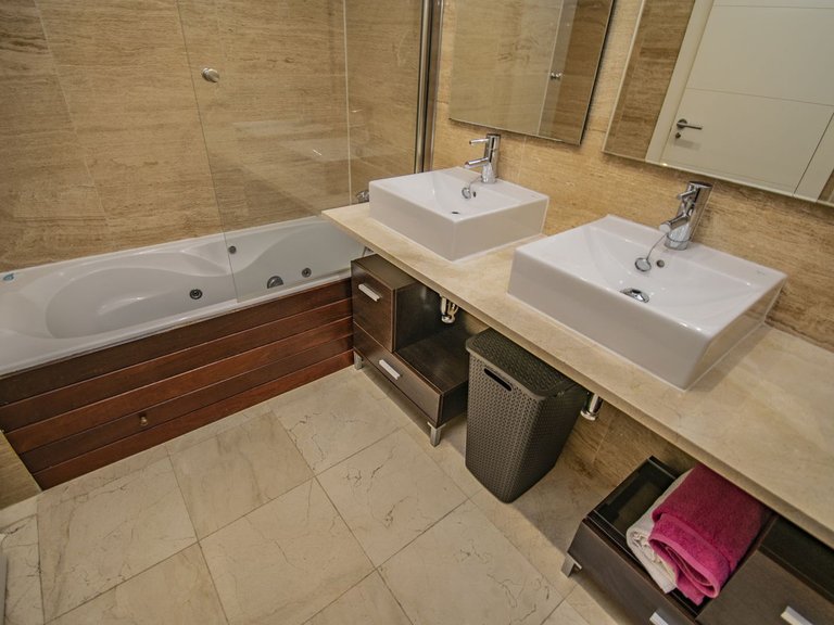 Apartment for Sale in Los Flamingos, Malaga 24