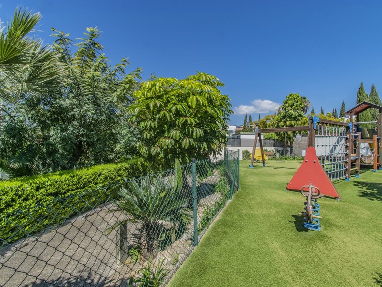 Apartment for Sale in Los Flamingos, Malaga 30