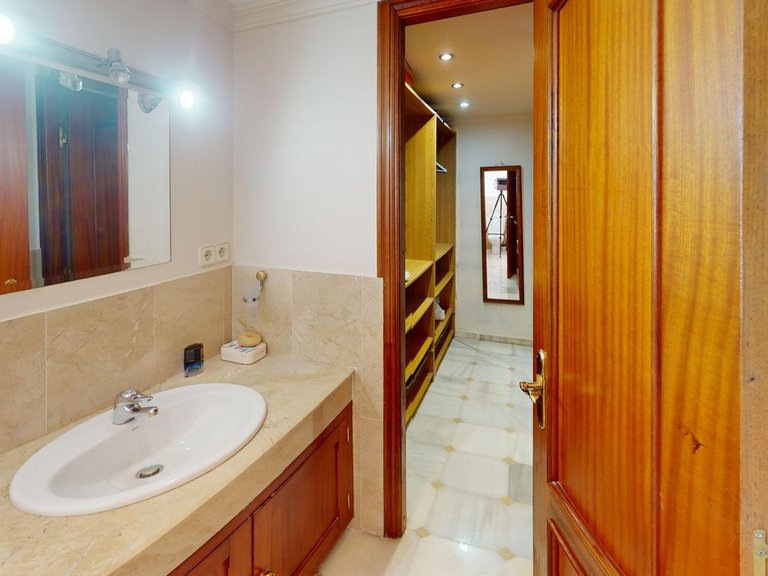 Villa for Sale in Costalita, Malaga 15