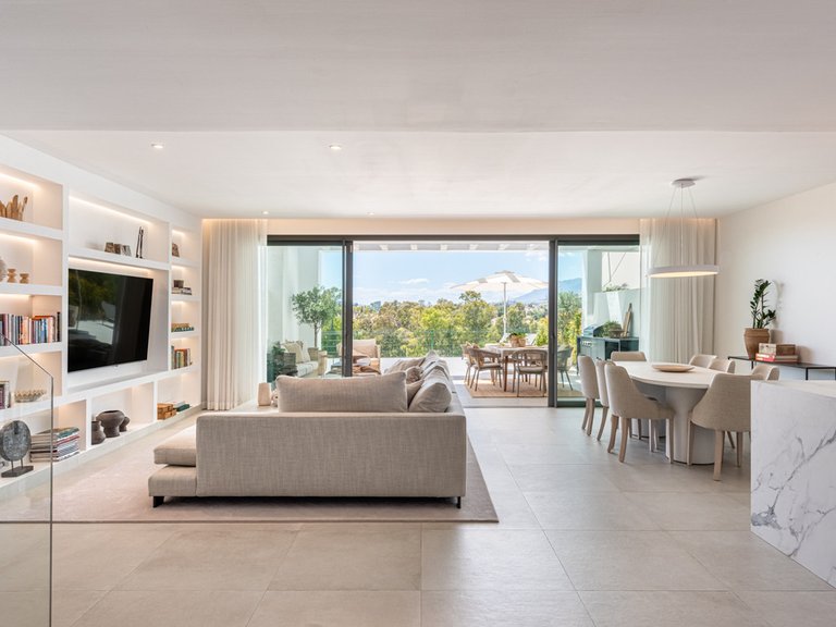 Villa for Sale in San Pedro De Alcántara, Malaga 2