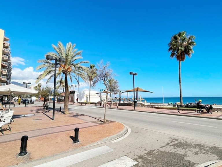 Apartment for Sale in Fuengirola, Malaga 31