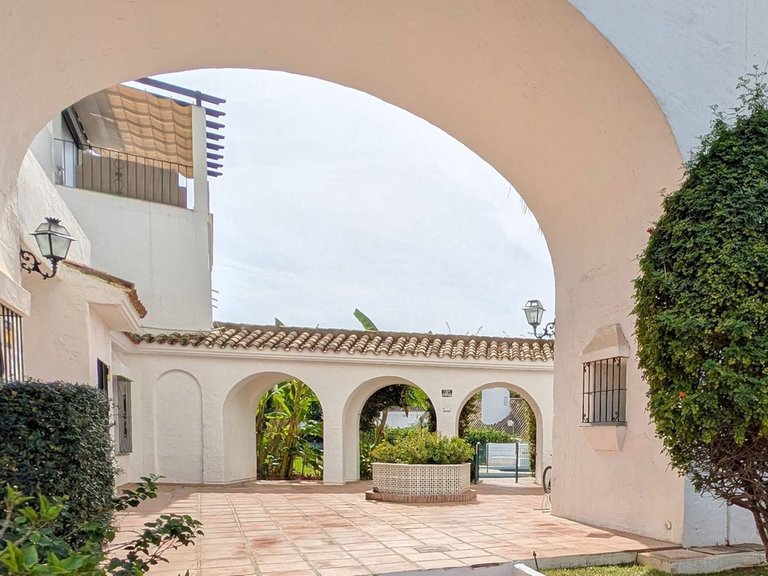 Apartment for Sale in Puerto Banús, Malaga 29